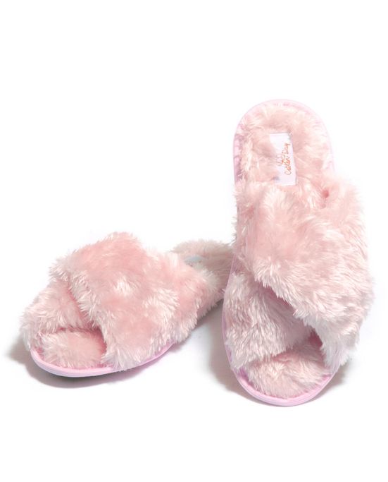 Chinelo-de-Quarto-Feminino-C.D.-Trancado-Pelos Chinelo-de-Quarto-Feminino-C.D.-Trancado-Pelos