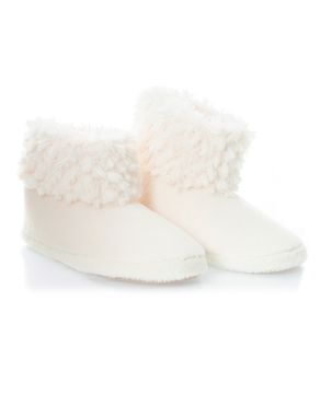 00010048_1still_bota-pantufa-pelos-daniela-tombini-cano-curto.jpg